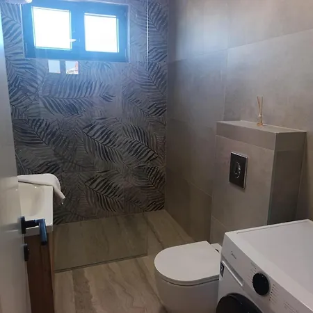 Beachfront Penthouse Pearl Apartment