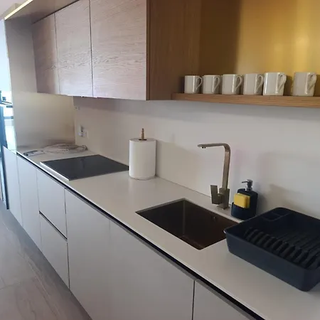 Beachfront Penthouse Pearl *