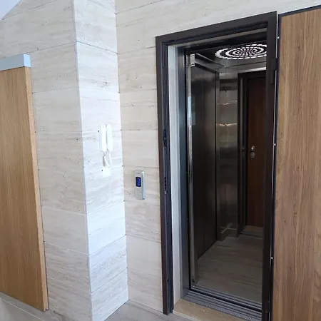 Apartamento Beachfront Penthouse Pearl Povljana