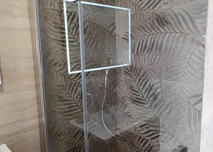 Beachfront Penthouse Pearl דירה *