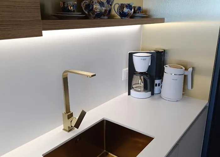 شقة Beachfront Penthouse Pearl بوفليانا