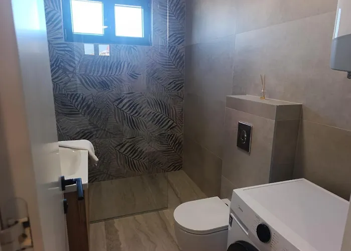 Beachfront Penthouse Pearl شقة